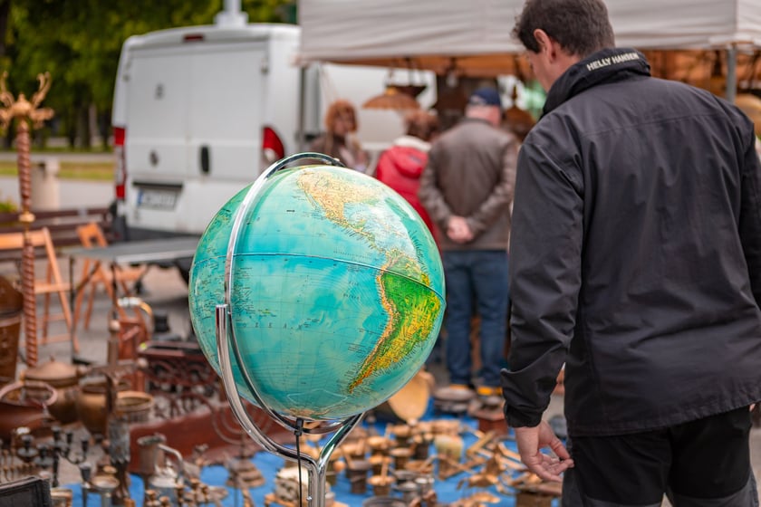 Giełda Staroci pod Iglicą - sobota 10 maja 2025