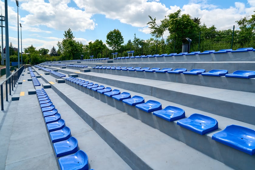 Wyremontowana trybuna na stadionie MCS "Sztabowa". Wrocław, 12.05.2025