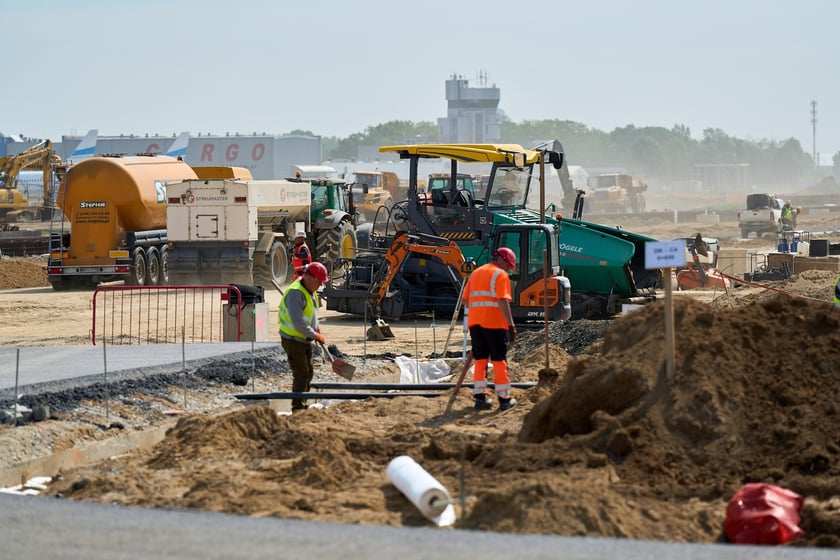 Rozbudowa części lotniczej, 14 maja 2025 roku