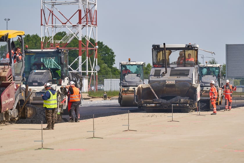 Rozbudowa części lotniczej, 14 maja 2025 roku