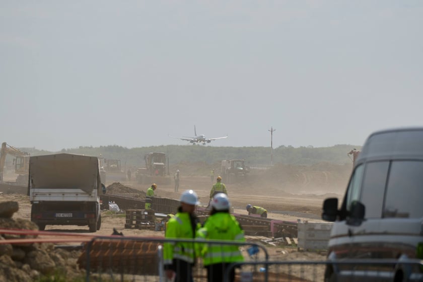 Rozbudowa części lotniczej, 14 maja 2025 roku