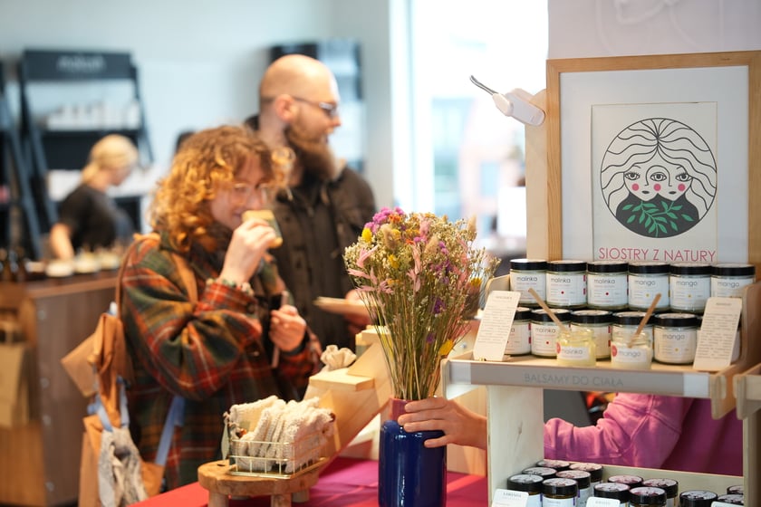 Targi Dobry Design z tematem przewodnim "lato". Concordia Design, wyspa Słodowa