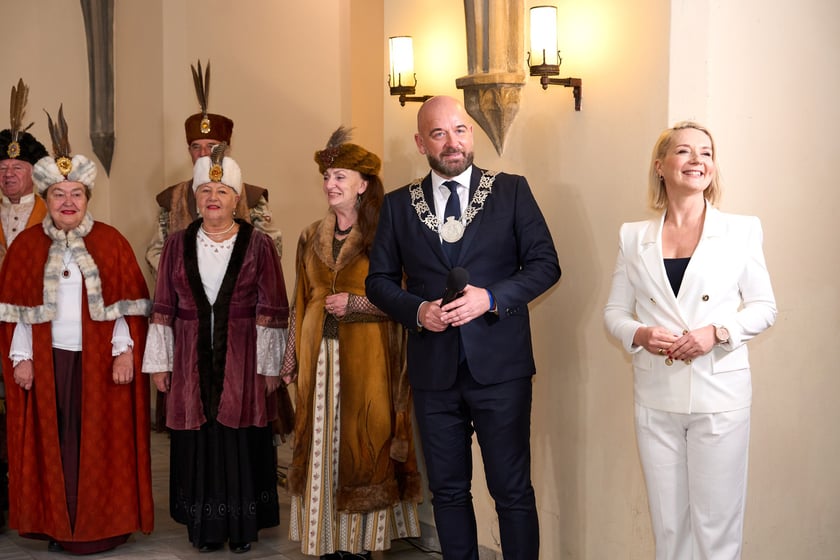 Prezydent odznaczył medalami pary z długoletnim pożyciem