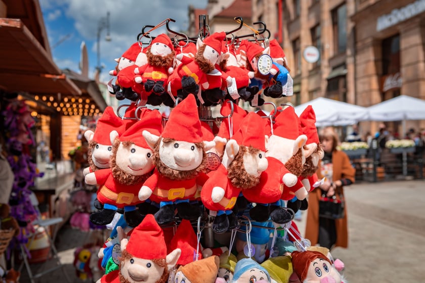 Pierwszy dzień Jarmarku Świętojańskiego na wrocławskim Rynku