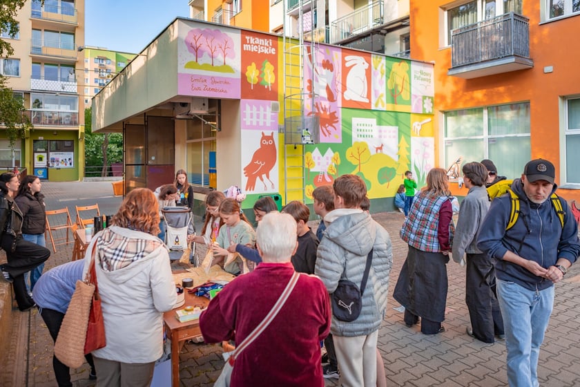 Święto Nowego Dworu - odsłonięcie muralu przy ul. Nowodworskiej (23 maja)