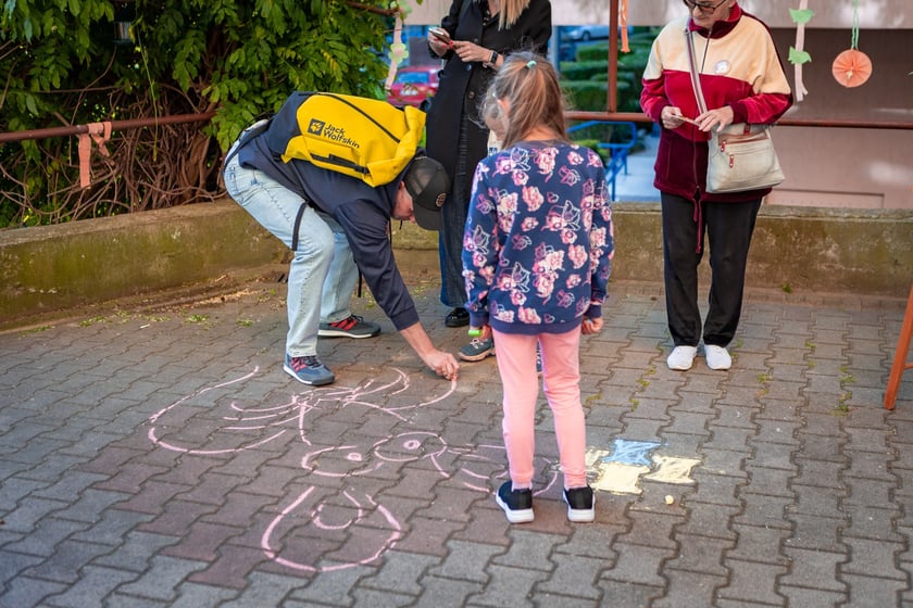 Święto Nowego Dworu - odsłonięcie muralu przy ul. Nowodworskiej (23 maja)