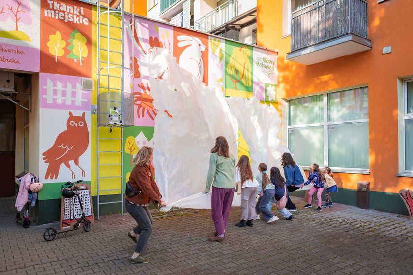 Święto Nowego Dworu - odsłonięcie muralu przy ul. Nowodworskiej (23 maja)