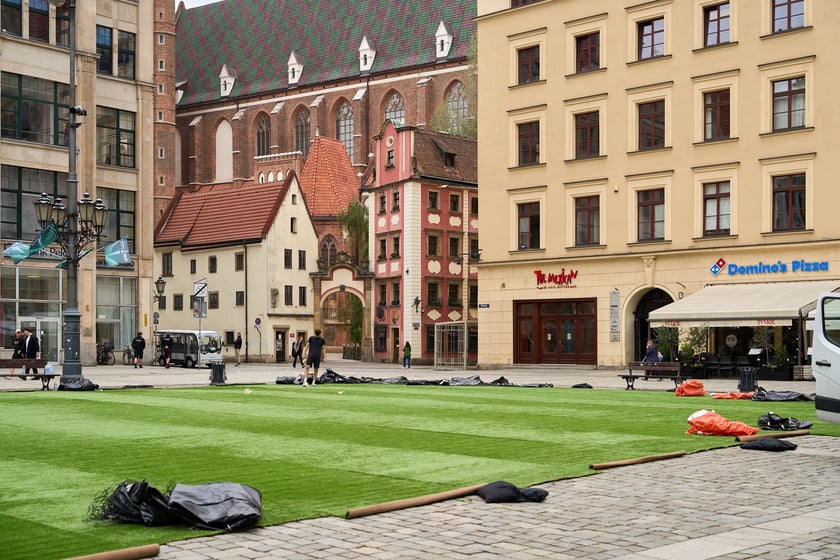 Fan Festiwal - trwają wielkie przygotowania w Rynku i na placu Wolności