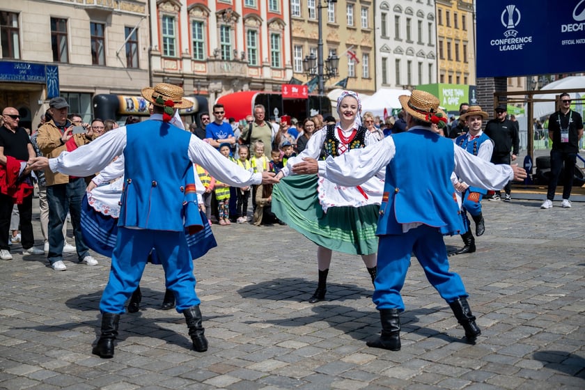 Otwarcie ogólnodostępnej strefy kibica Fan Festival w rynku