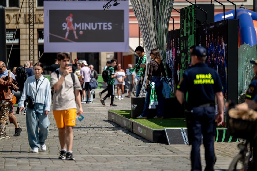 Otwarcie ogólnodostępnej strefy kibica Fan Festival w rynku