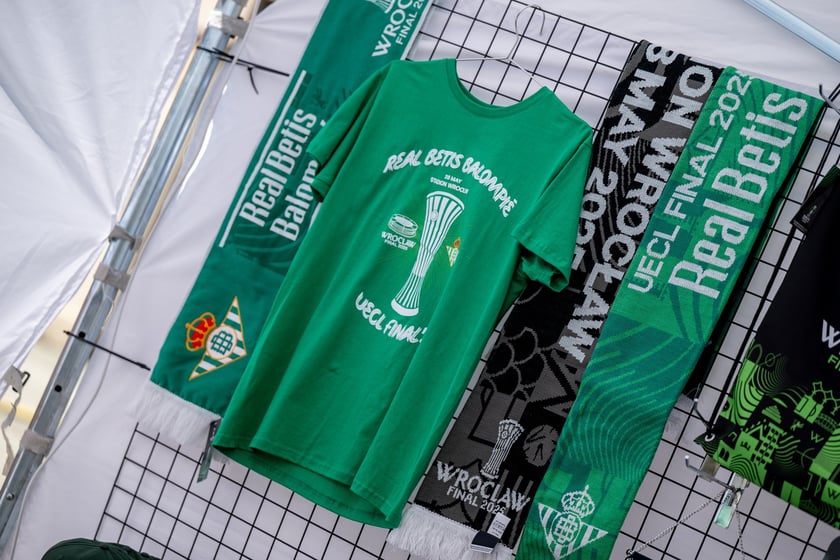Otwarcie ogólnodostępnej strefy kibica Fan Festival w rynku