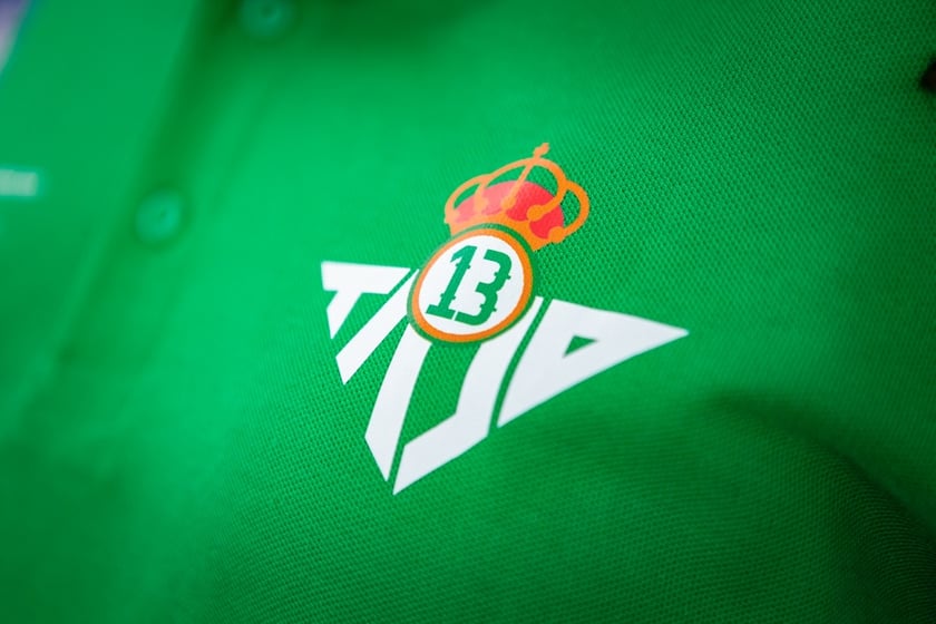 Kibice Real Betis na lotnisku we Wrocławiu