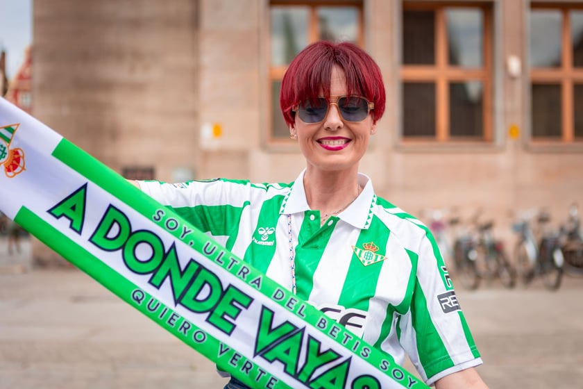 Kibice na wrocławskim Rynku. 28.05.2025