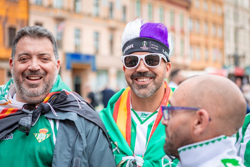 Kibice na wrocławskim Rynku. 28.05.2025