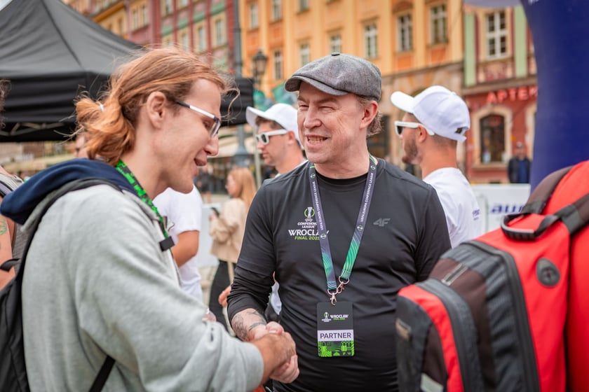 Kibice na wrocławskim Rynku. 28.05.2025