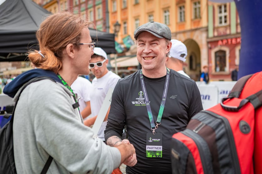 Kibice na wrocławskim Rynku. 28.05.2025
