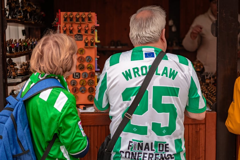 Kibice na wrocławskim Rynku. 28.05.2025