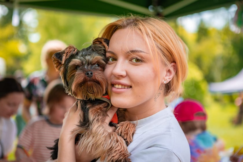 Piknik z okazji Dnia Rodzicielstwa Zastępczego, który odbył się w sobotę 31 maja w parku Grabiszyńskim we Wrocławiu