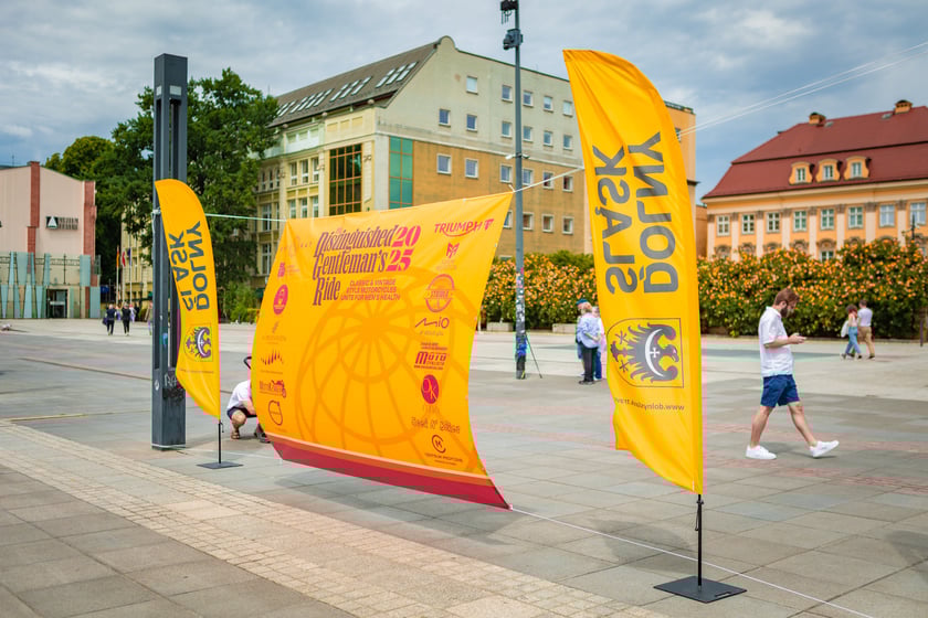 Distinguished Gentleman's Ride - stylowe i klasyczne motocykle przejechały przez Wrocław - 1 czerwca 2025 r.