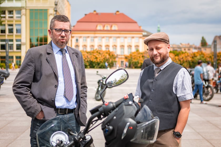 Distinguished Gentleman's Ride - stylowe i klasyczne motocykle przejechały przez Wrocław - 1 czerwca 2025 r.