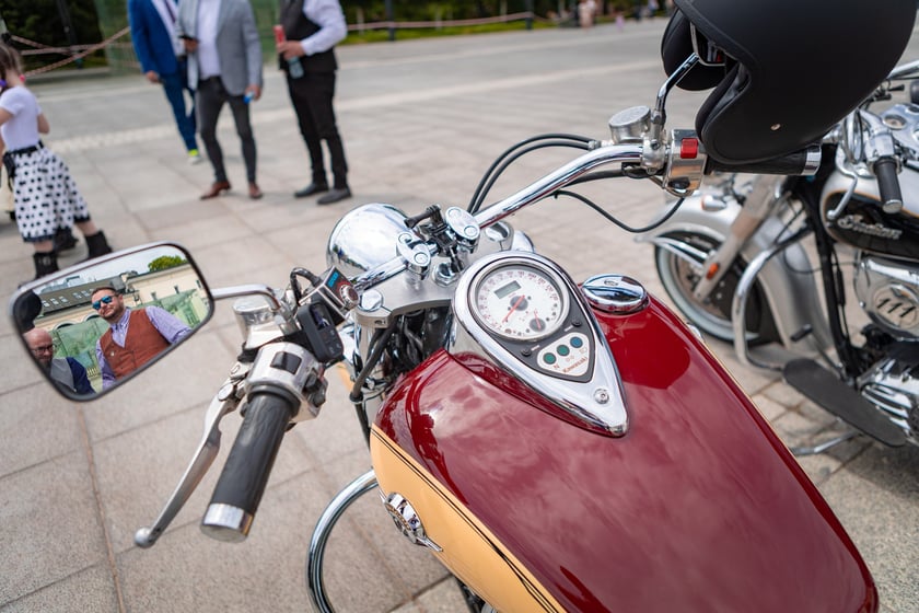 Distinguished Gentleman's Ride - stylowe i klasyczne motocykle przejechały przez Wrocław - 1 czerwca 2025 r.