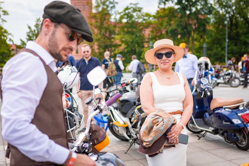Distinguished Gentleman's Ride - stylowe i klasyczne motocykle przejechały przez Wrocław - 1 czerwca 2025 r.