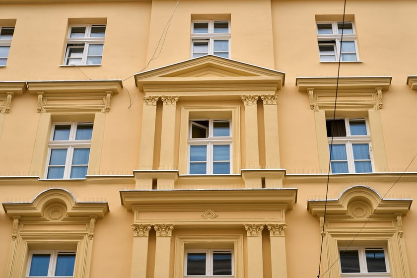 Kamienica Prądzyńskiego 24 po remoncie (czerwiec 2025)