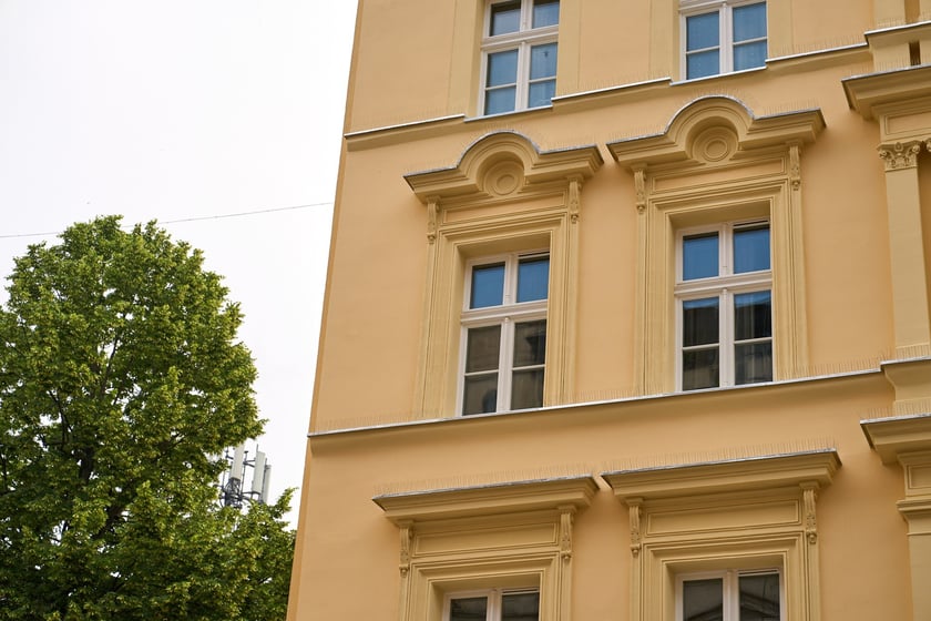 Kamienica Prądzyńskiego 24 po remoncie (czerwiec 2025)