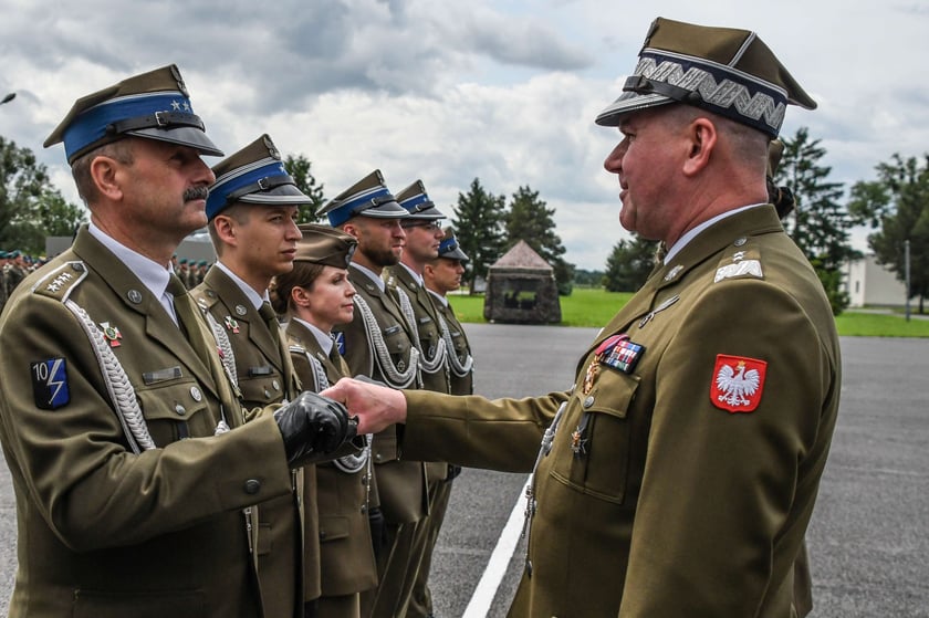 Obchody święta 10. Wrocławskiej Brygady Łączności