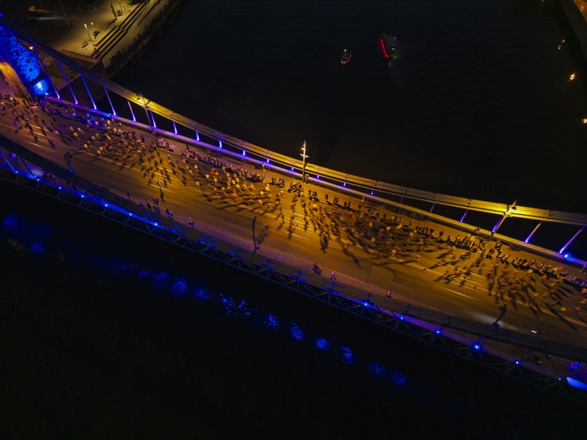 PKO Nocny Wrocław Półmaraton we Wrocławiu na zdjęciach z drona