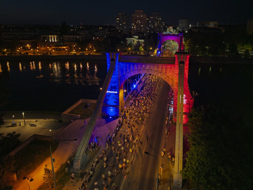 PKO Nocny Wrocław Półmaraton we Wrocławiu na zdjęciach z drona