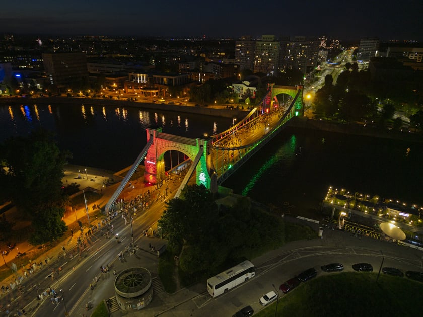 PKO Nocny Wrocław Półmaraton we Wrocławiu na zdjęciach z drona
