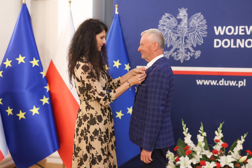 Wręczenie odznak samorządowcom w urzędzie wojewódzkim (16 czerwca 2025)