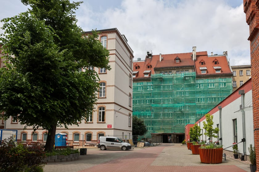 IV Liceum Og&oacute;lnokształcące przy ul. Świstackiego