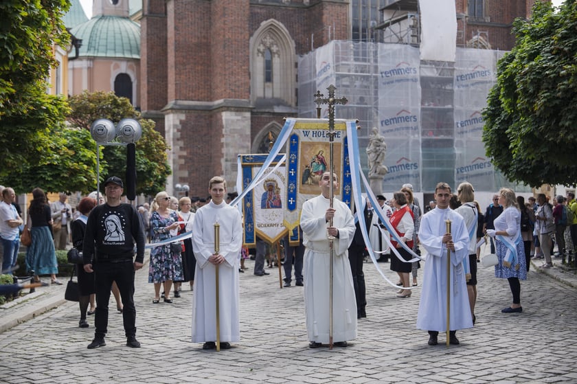 Boże Ciało 2025, uroczysta procesja