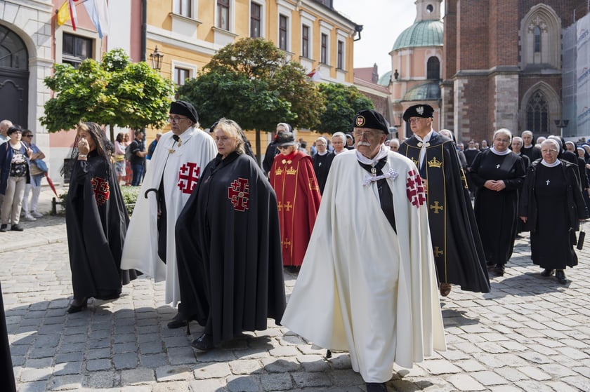 Boże Ciało 2025, uroczysta procesja