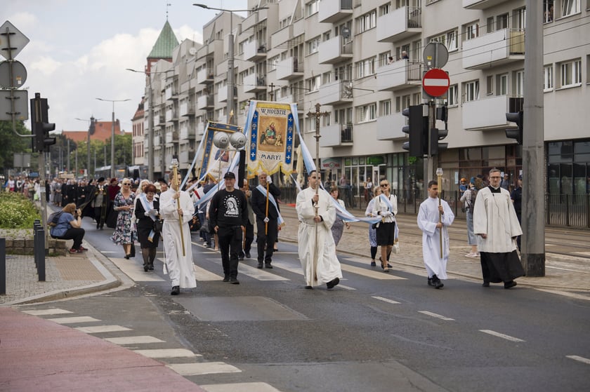 Boże Ciało 2025, uroczysta procesja