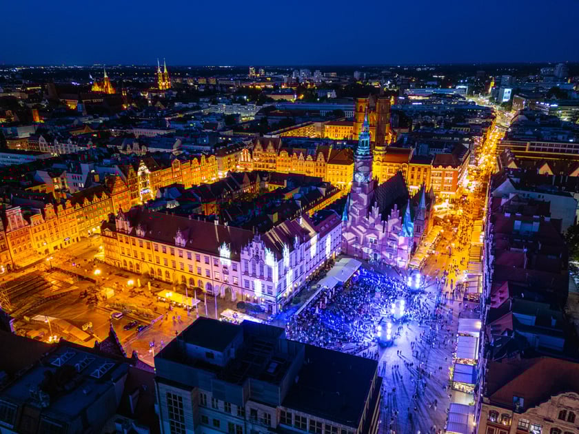 Iluminacje w Rynku na zdjęciach z drona