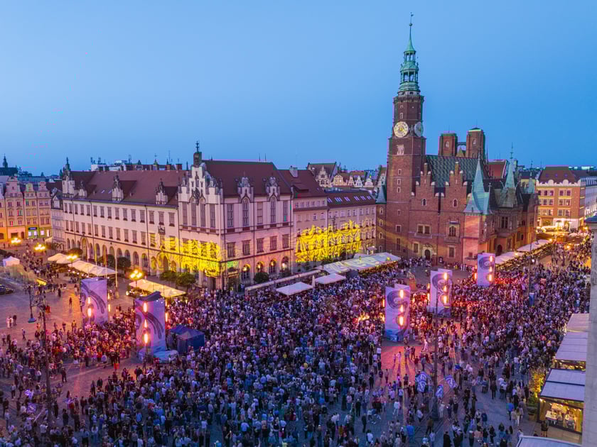 Iluminacje w Rynku na zdjęciach z drona