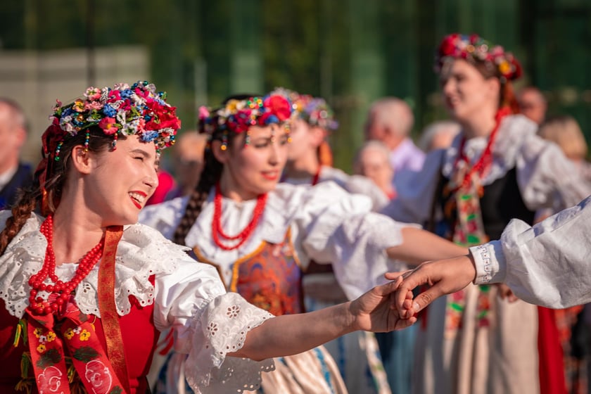 Pierwsza Wrocławska (świętojańska) Potańc&oacute;wka na placu Wolności