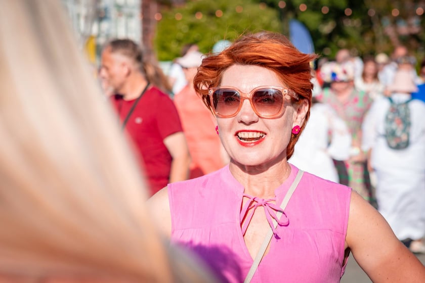 Pierwsza Wrocławska (świętojańska) Potańc&oacute;wka na placu Wolności