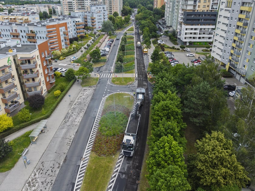 Sprzęt budowlany i drogowcy na Bajana, pierwszy dzień remontu (23 czerwca 2025)