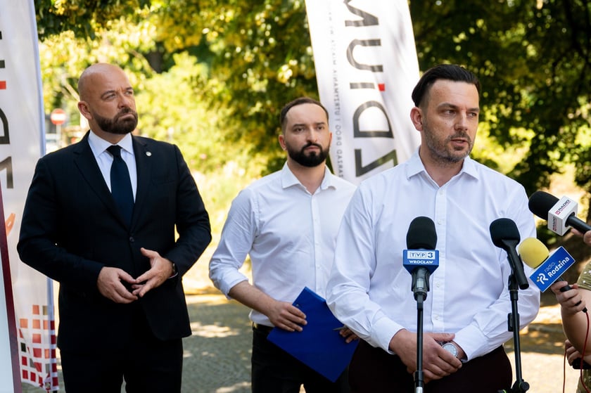 Podpisanie symbolicznej umowy na przebudowę ulicy Powstańców Śląskich, 1 lipca 2025 roku