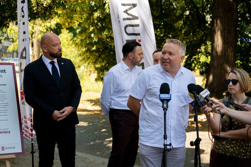 Podpisanie symbolicznej umowy na przebudowę ulicy Powstańców Śląskich, 1 lipca 2025 roku
