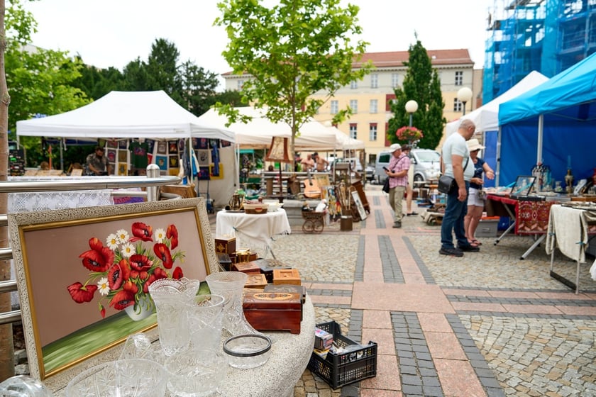 Giełda staroci przy katedrze św. Marii Magdaleny - 26.06.2025