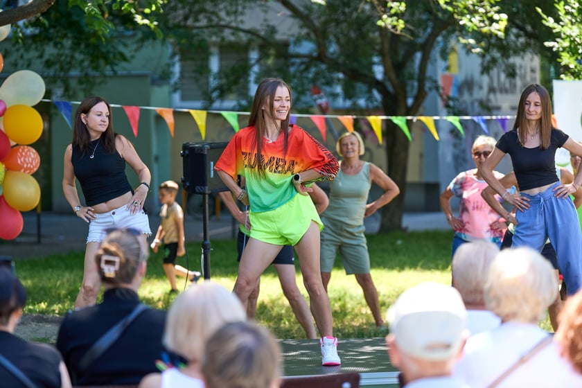 Celebrowanie 1. urodzin Centrum Aktywności Lokalnej na Hubach - Widna 17
