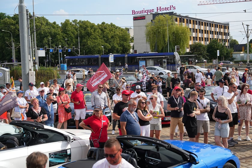 Meta Ogólnopolskiego Charytatywnego Rajdu Cabrio  na Zajezdni Popowice