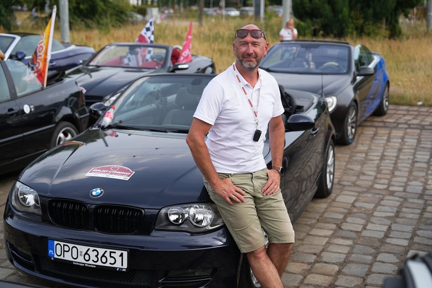 Meta Ogólnopolskiego Charytatywnego Rajdu Cabrio  na Zajezdni Popowice