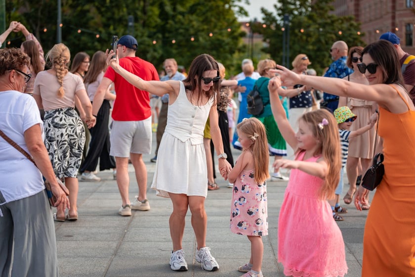 Wakacyjna Balanga na placu Wolności - Wrocławska Potańc&oacute;wka 5 lipca