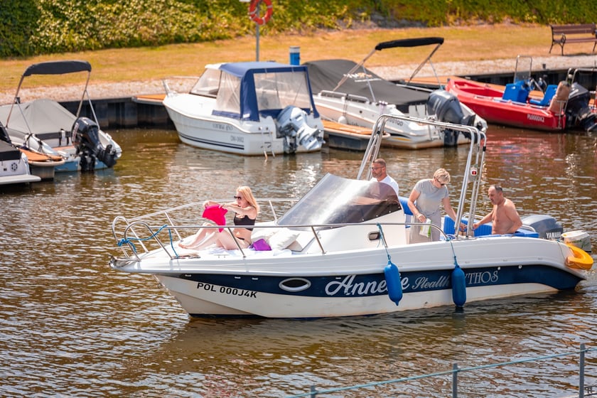 Upał we Wrocławiu. W niedzielę 6 lipca temperatura przekroczyła 30 stopni Celsjusza. Turyści i wrocławianie szukają ochłody